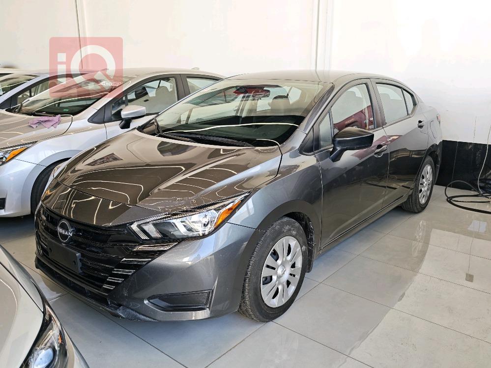 نیسان ڤێرسا